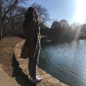 Meet your Posher, Veronica